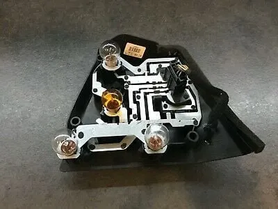 BMW STOP DUYU E46 DIS SAĞ YM.