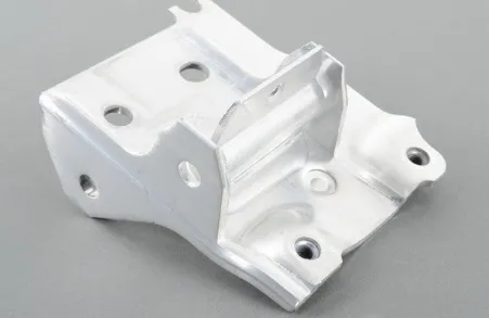 S.5 F10 10- TAMPON BAĞLANTI BRAKETİ ÖN ÜST SAĞ 51117186514