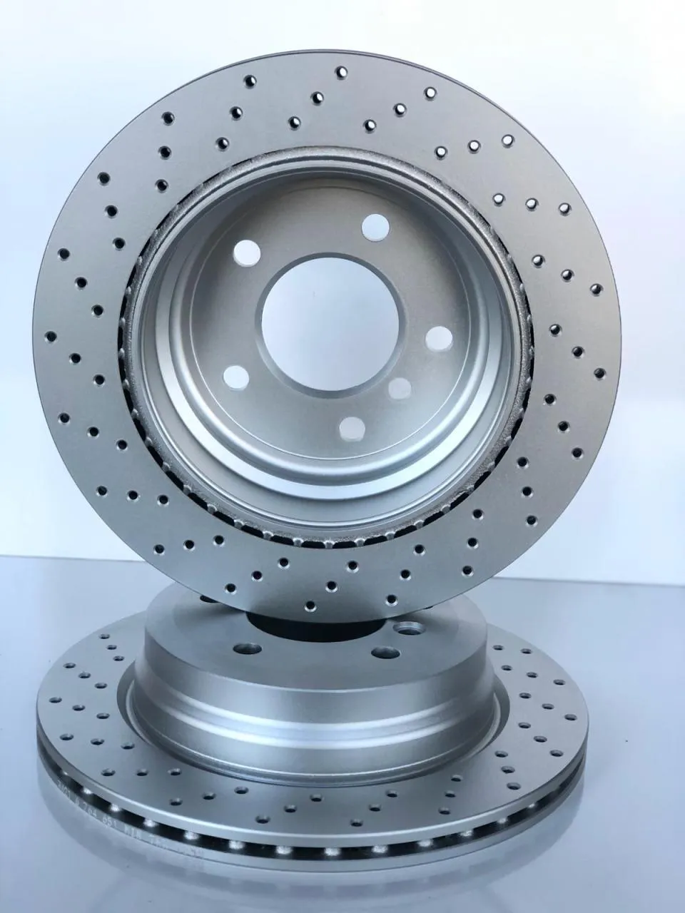 BMW DİSK F30-F32 ARKA Xİ-XD 4.28 Xİ DELİKLİ SOL