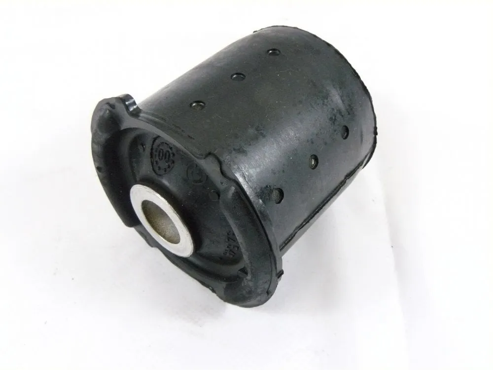 BMW TRAVERS TAKOZU ARKA E36 ARKA