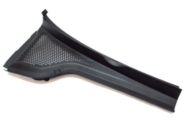 ÖN CAM IZGARASI R(SAĞ) DEFLEKTÖR GOLF7 5G1819404A