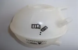 VOLKSWAGEN GOLF4 RADYATÖR YEDEK SU DEPOSU 1J0121403B