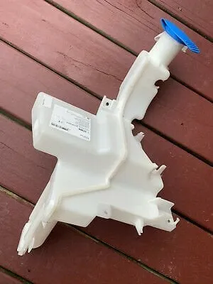 VW CAM SU DEPOSU PASSAT