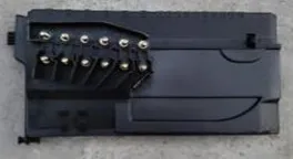 VOLKSWAGEN POLO 2002-2005 SİGORTA KUTUSU KAPAĞI İLE BİRLİKTE 6Q0937550F