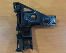 VOLKSWAGEN GOLF7 2014 SONRASI ARKA TAMPON BRAKETİ SAĞ 5G0807394A