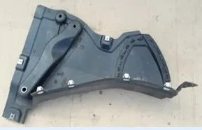 AUDİ A6 2018 SONRASI ÇAMURLUK DAVLUMBAZI SAĞ 4K0853888E