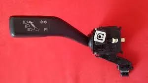 VW SİNYAL KOLU GOLF 5