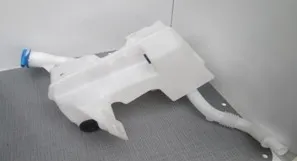 VOLKSWAGEN TRANSPORTER T5-T6 SİLECEK SU DEPOSU BORUSU İLE BİRLİKTE 7H0955453M