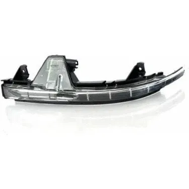 AUDİ A7 2011 SONRASI AYNA SİNYALİ SOL 4G8949101