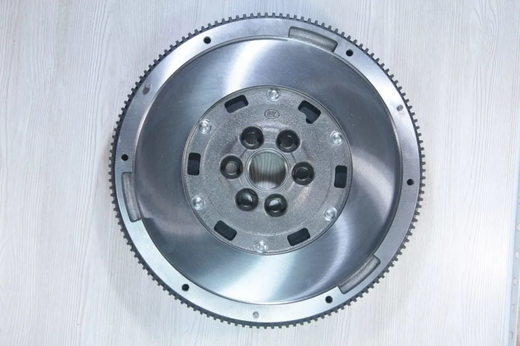 VOLANT TRV2.0TDİ 03L105266AR