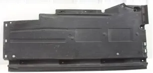 AUDİ A4 2008-2012 ALT TABAN KAPLAMASI PLASTİK SOL 8K0825207