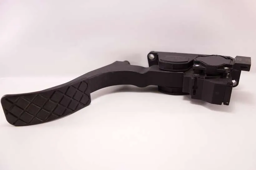 VW GAZ PEDALI GOLF 4 BFQ --AMAROK-POLO 2009>